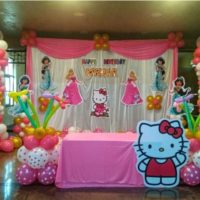 Hello Kitty themed birthday party decoration ideas